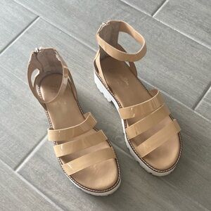 Seychelles sandals size 6 1/2